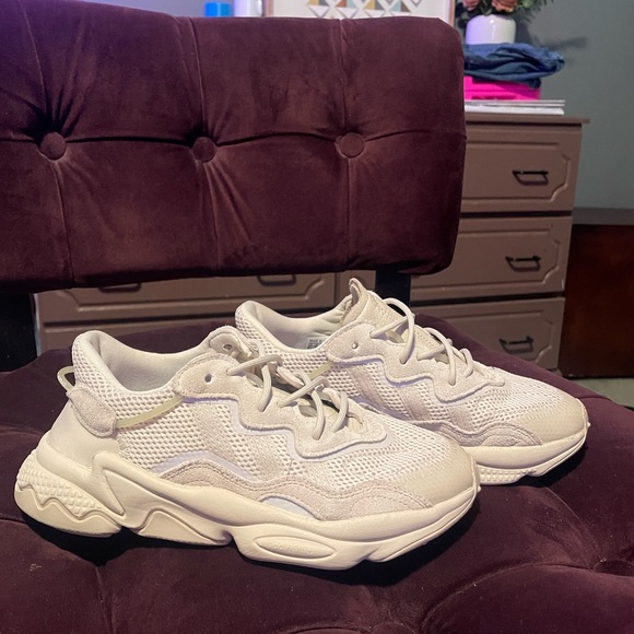 Adidas Tan Ozweego - Picture 2 of 3